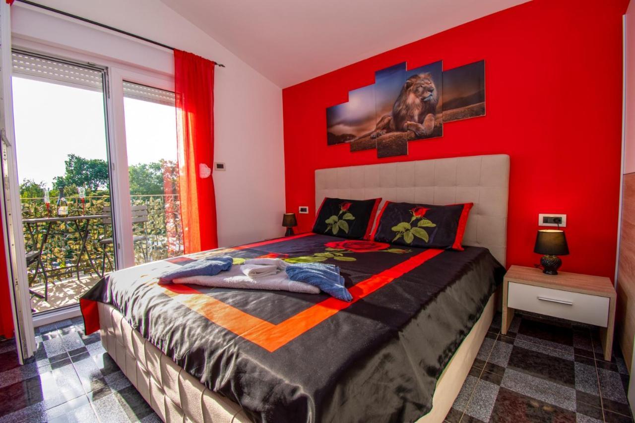 Apartments With Pool In Pula,Croatia Екстер'єр фото