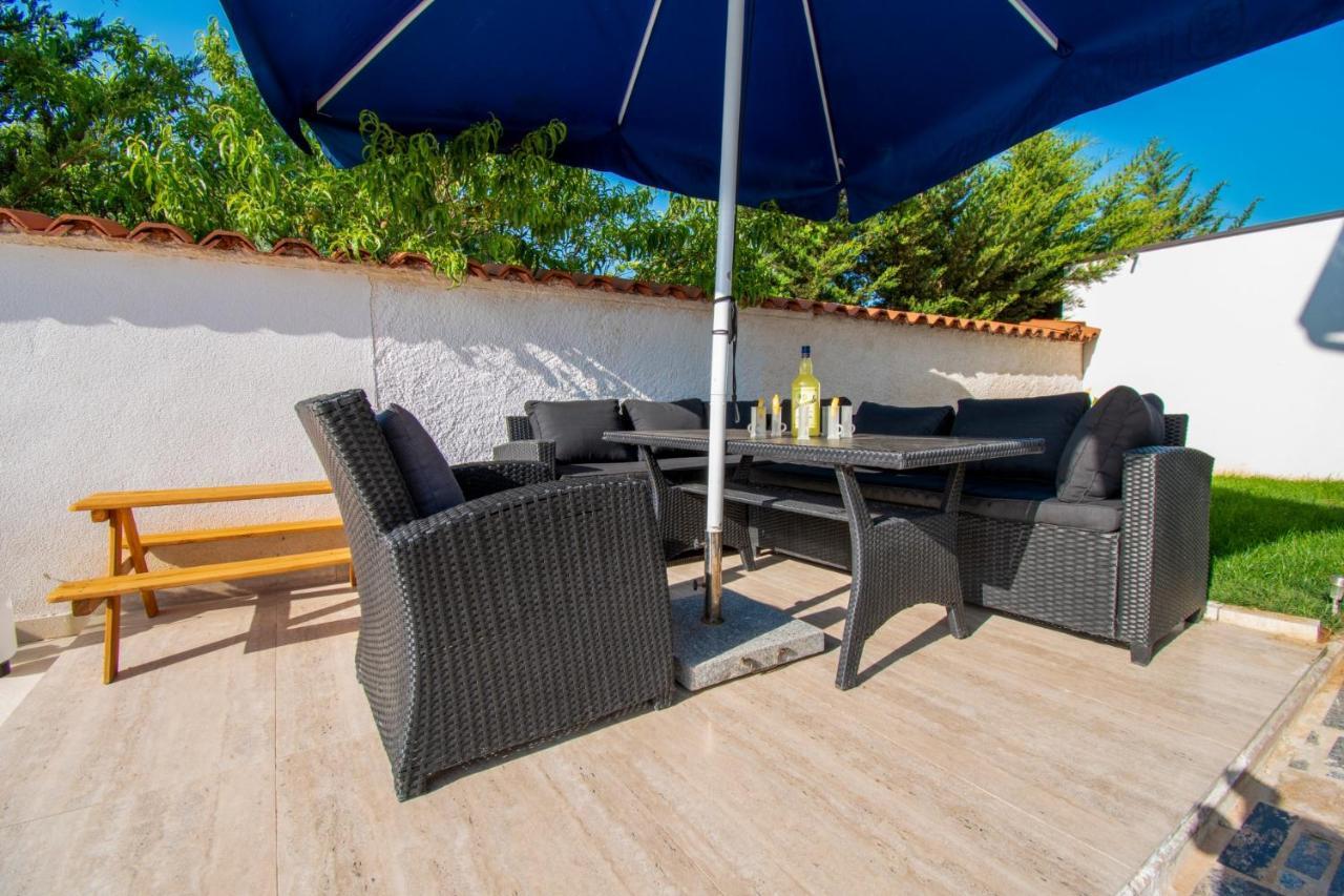 Apartments With Pool In Pula,Croatia Екстер'єр фото