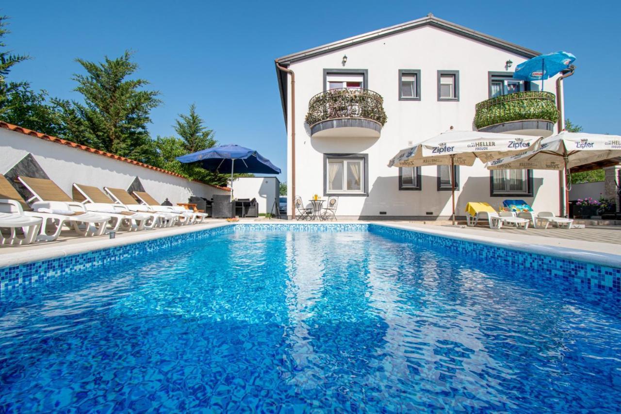 Apartments With Pool In Pula,Croatia Екстер'єр фото