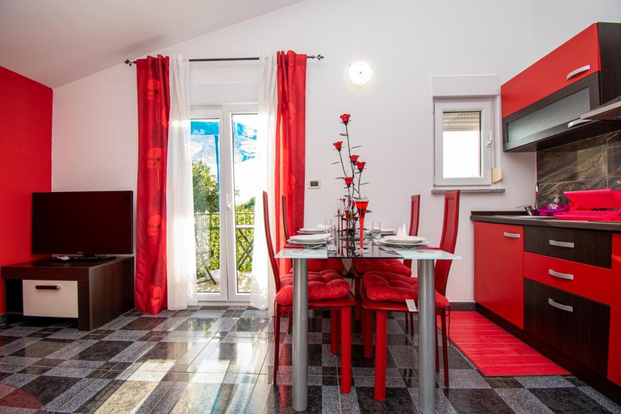Apartments With Pool In Pula,Croatia Екстер'єр фото