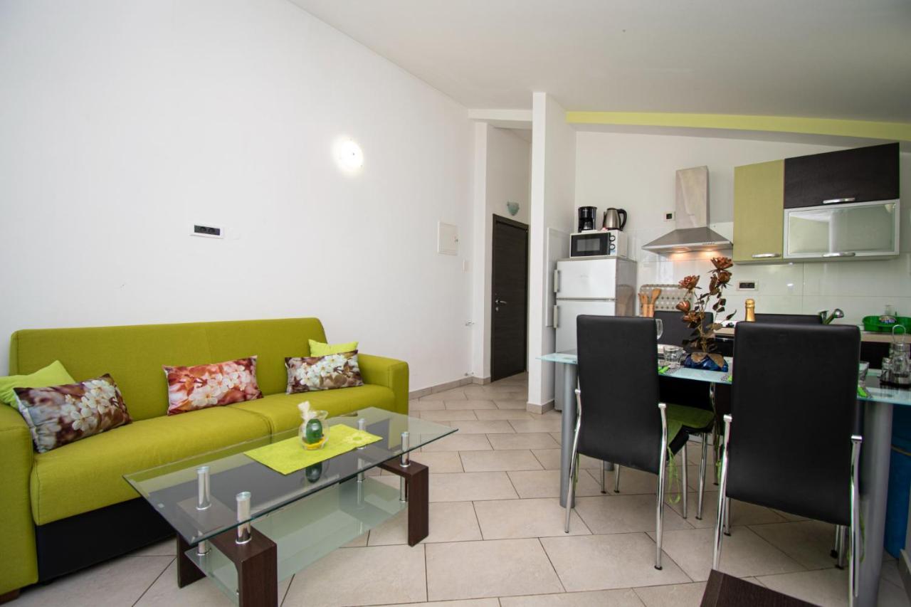 Apartments With Pool In Pula,Croatia Екстер'єр фото